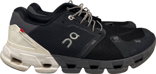 On Men’s Black Cloudflyer Pull On Athletic Running Shoes - 7.5