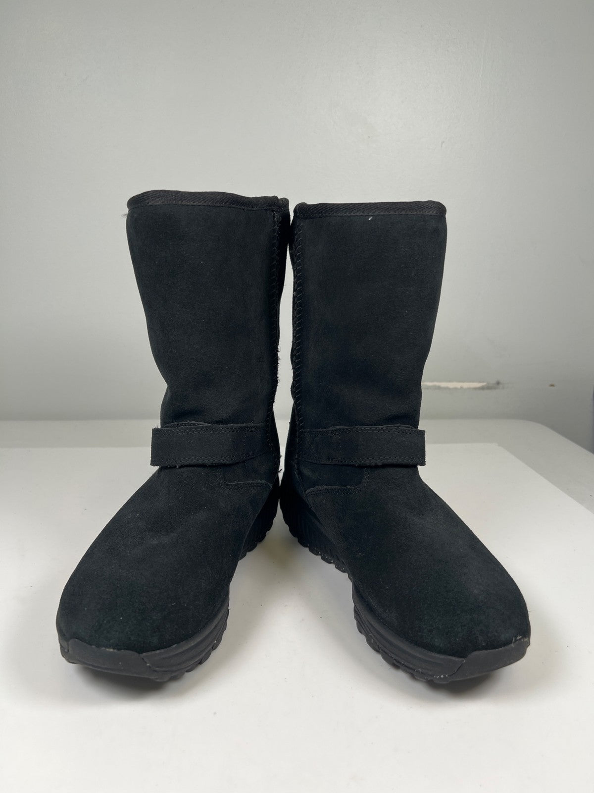 Skechers Women’s Black Shearling Shape Ups Boots - 7.5