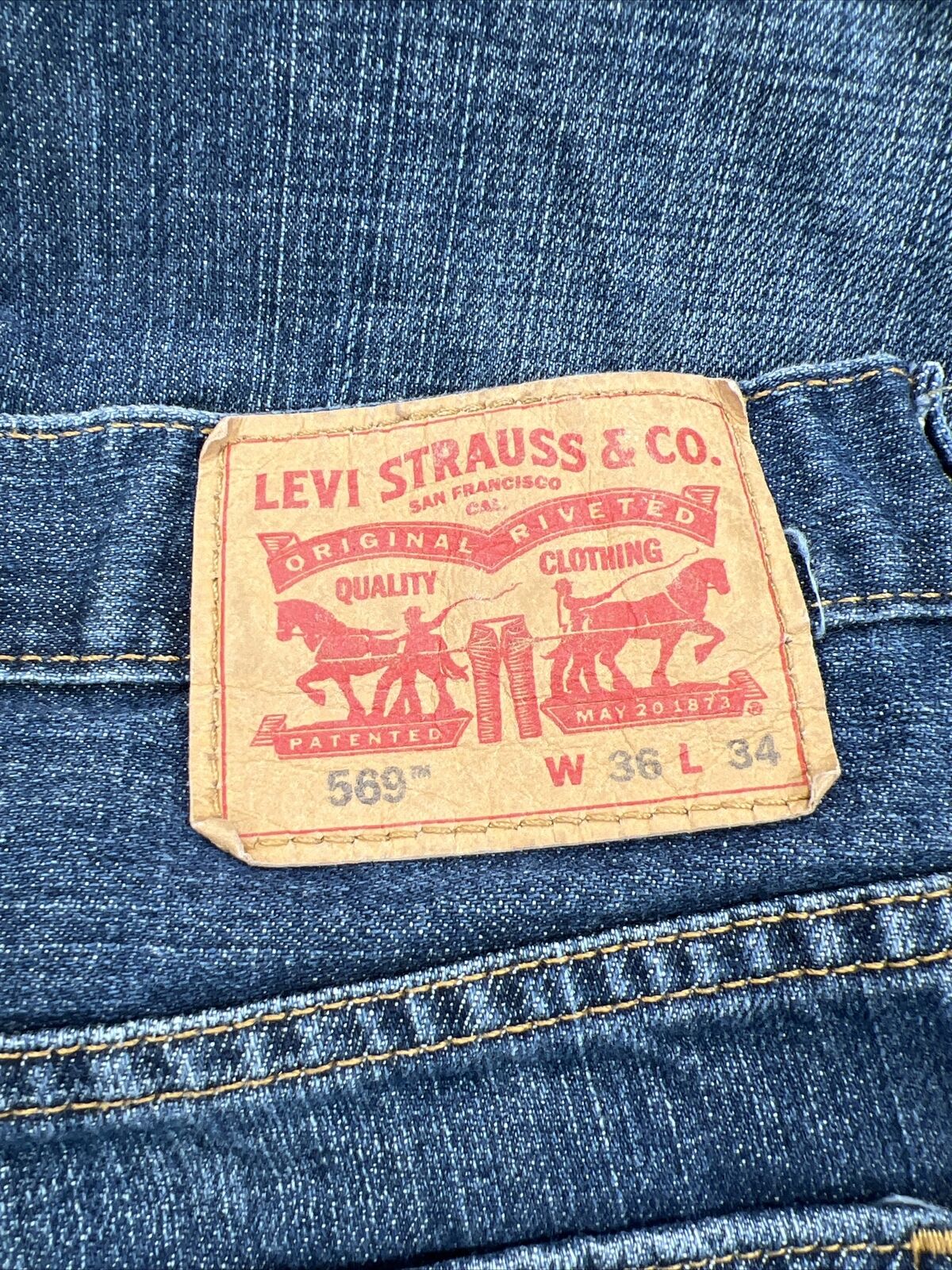 Levi's Men's Dark Wash 569 Loose Straight Fit Jeans - 40x30