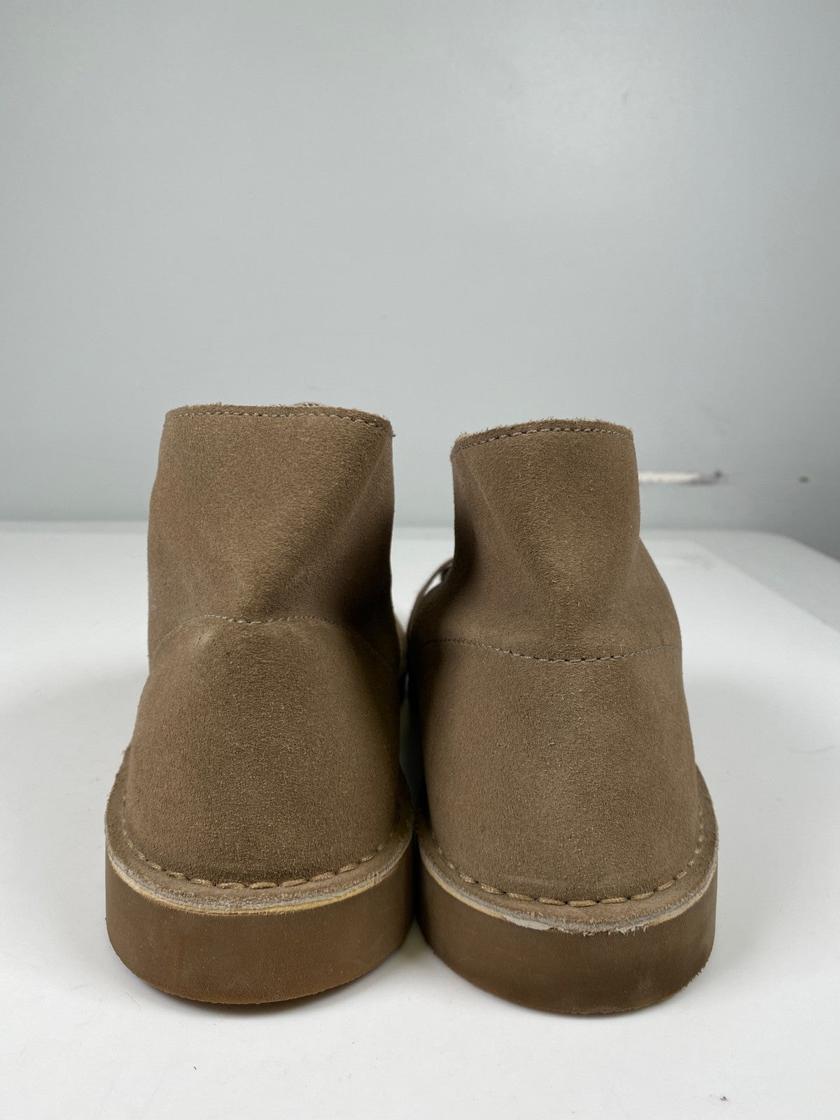 Clarks Men’s Gray/Taupe Suede Bushacre Chukka Desert Boots - 11