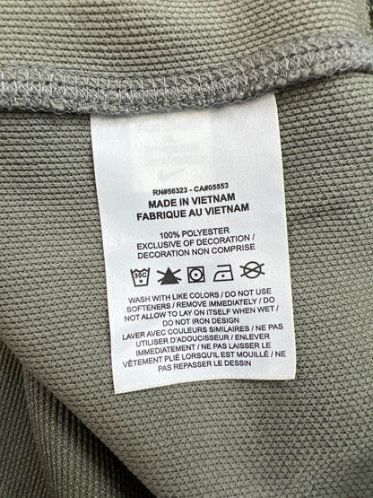 Nike Men’s Gray Dri-Fit Long Sleeve 1/4 Zip Hooded Sweatshirt. - XL