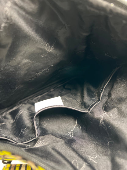 Vera. Bradley Women’s Yellow Citron Chevron Crossbody Hipster Purse