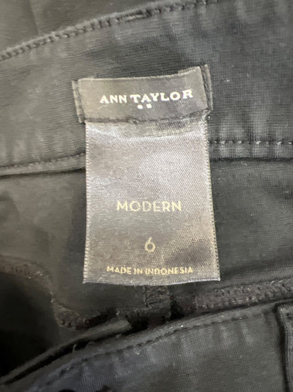 Ann Taylor Women’s Black Modern Stretch Straight Leg Pants - 6