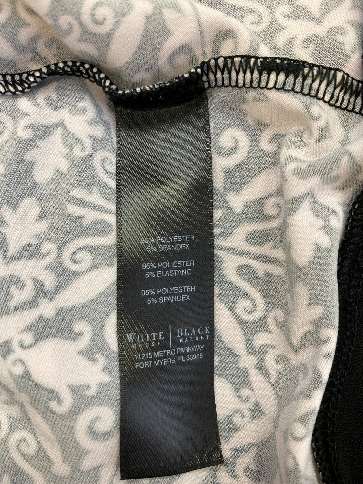 White House Black Market Women’s Black/White Sleeveless Blouse - M