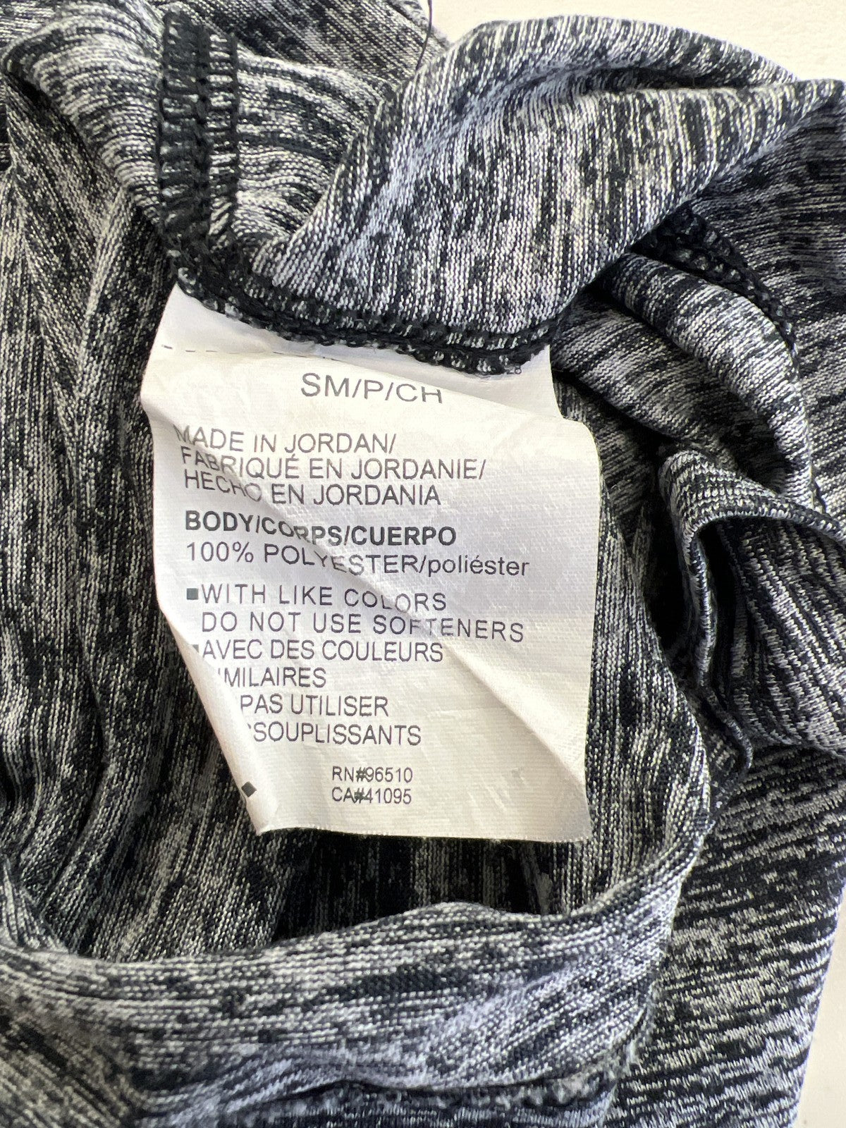 Under Armour Women’s Blue Long Sleeve 1/4 Zip Pullover Athletic Shirt - S