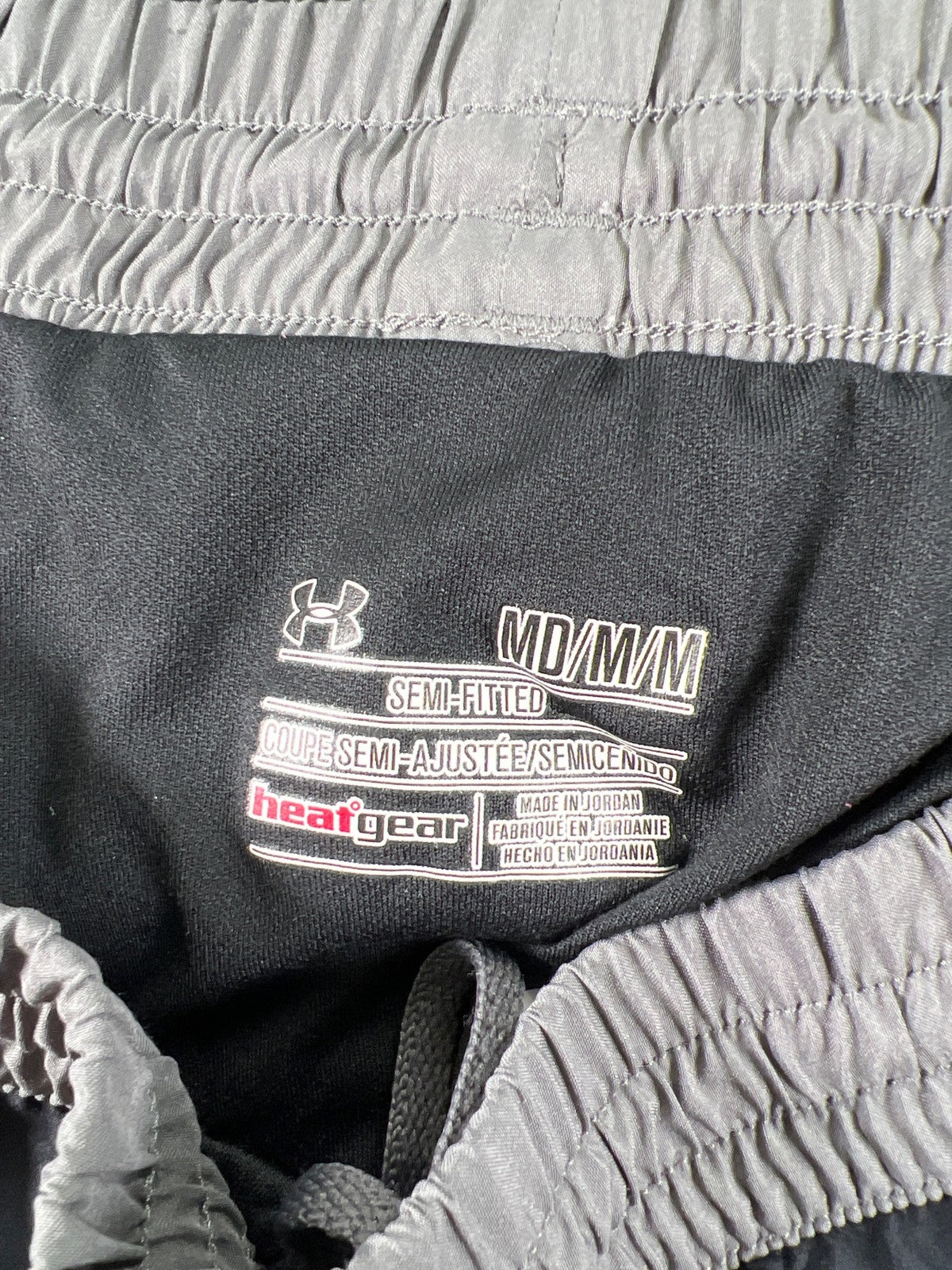 Under Armour Women’s Black Semi-Fitted Lined Athletic Running Shorts - M