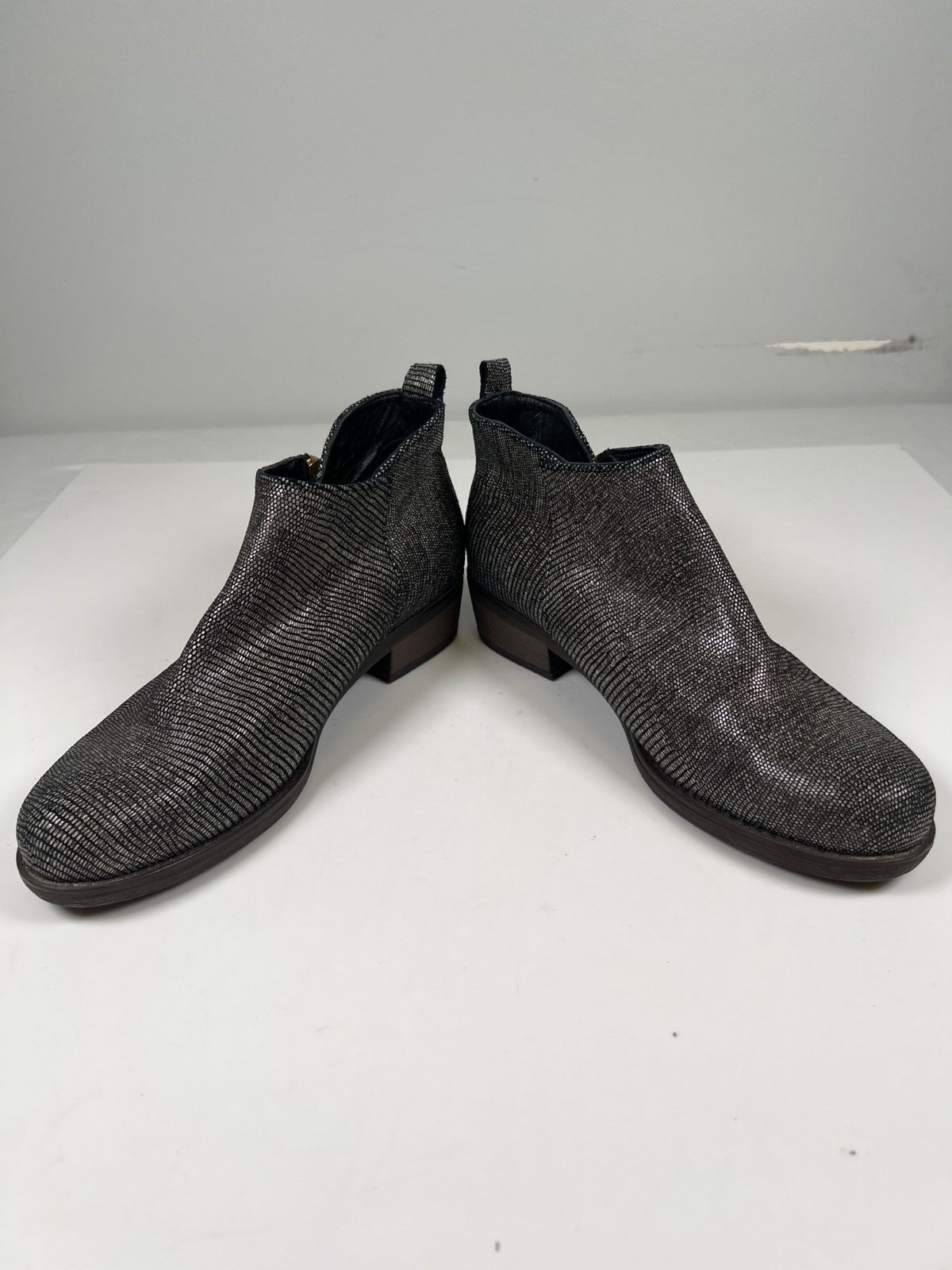 Eric Michael London Women’s Black Leather Lizard Ankle Booties - 38/US 7.5