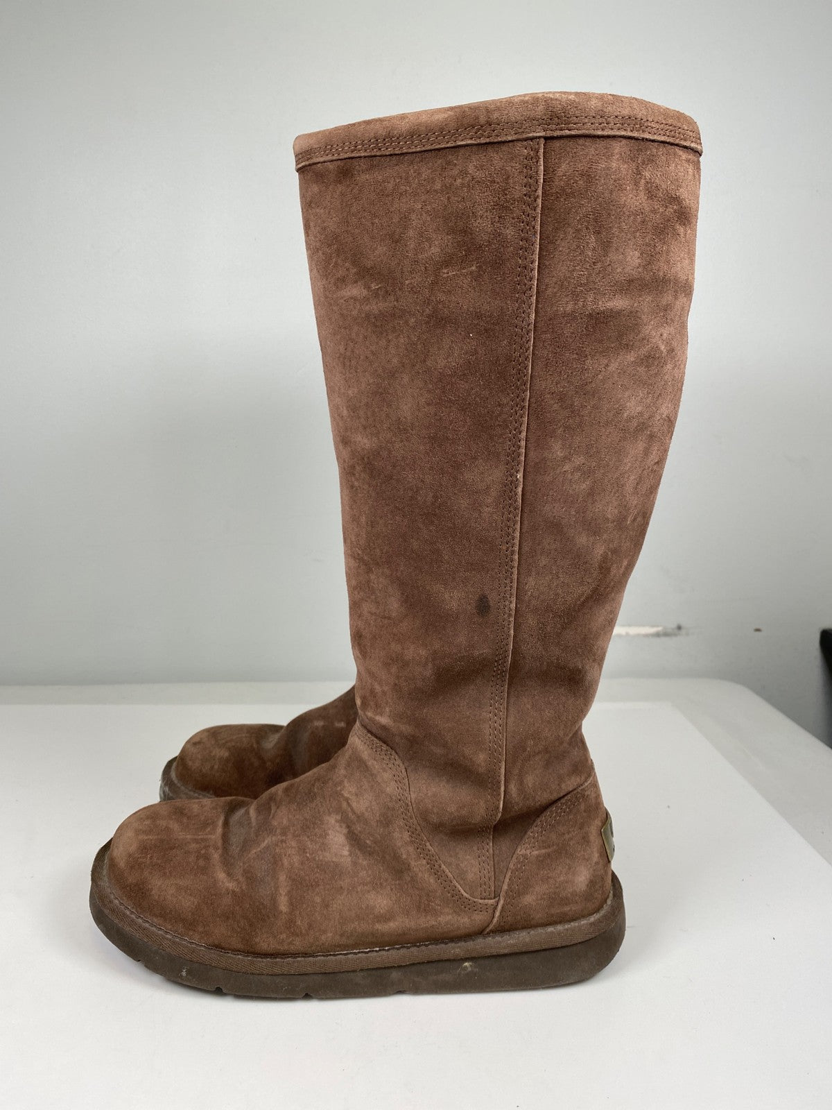 UGG Women’s Brown Knightsbridge Sherpa Lined Tall Shearling Boots - 8