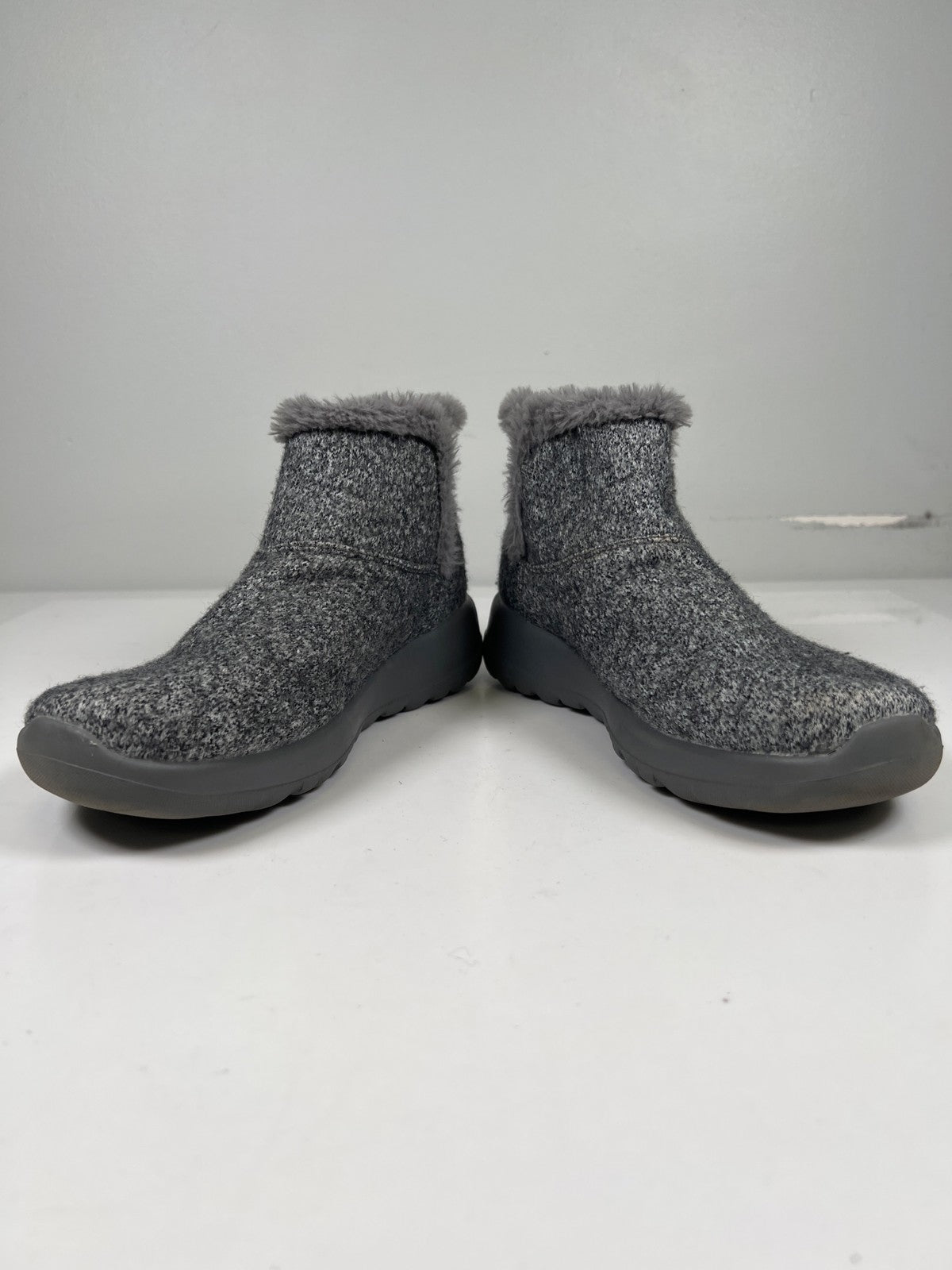 Skechers Women’s Gray On The Go Joy Chukka Ankle Boots - 8