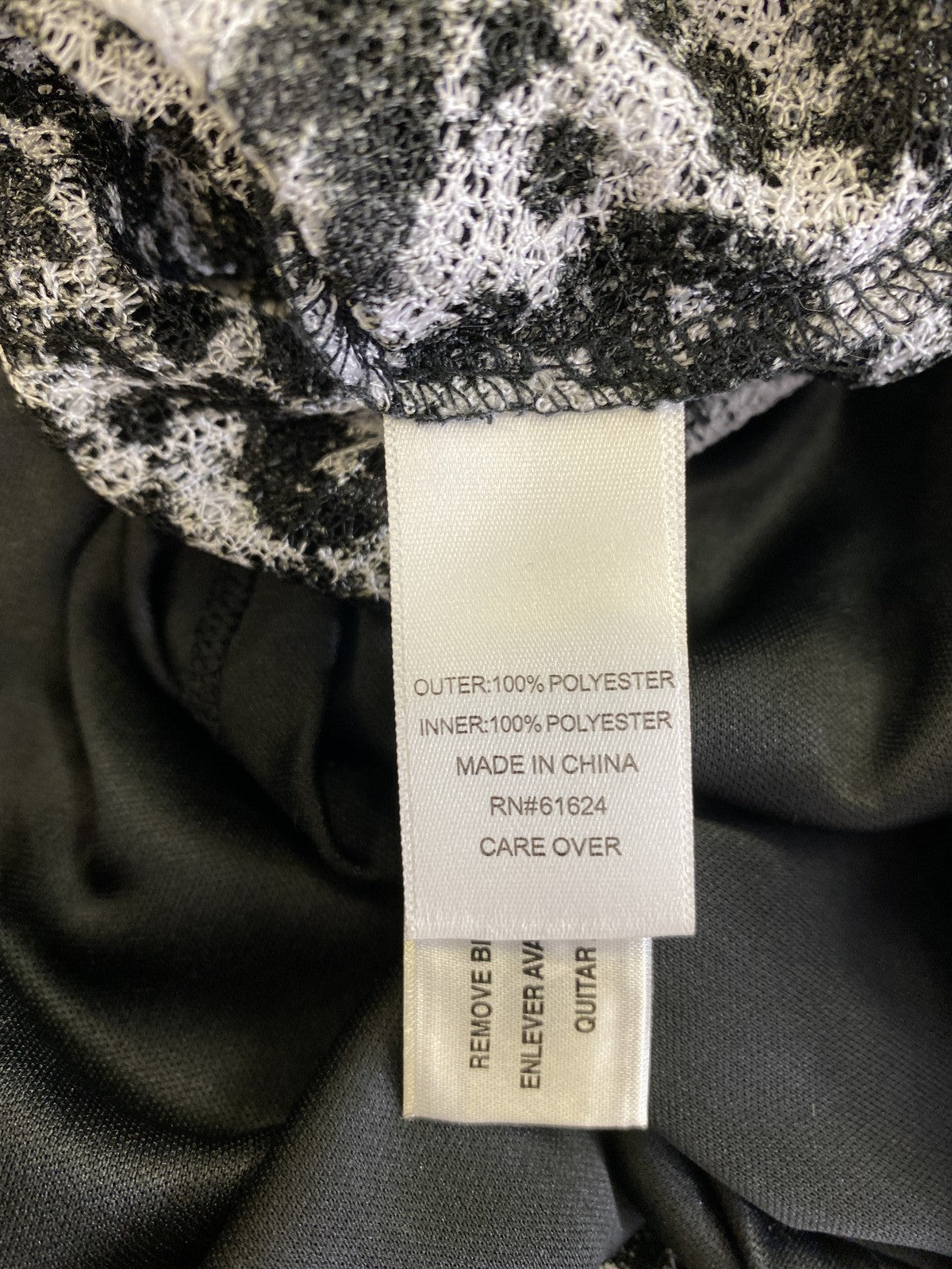 Laura Ashley Women’s Black/White Rhinestone Lined Cap Sleeve Blouse - XL