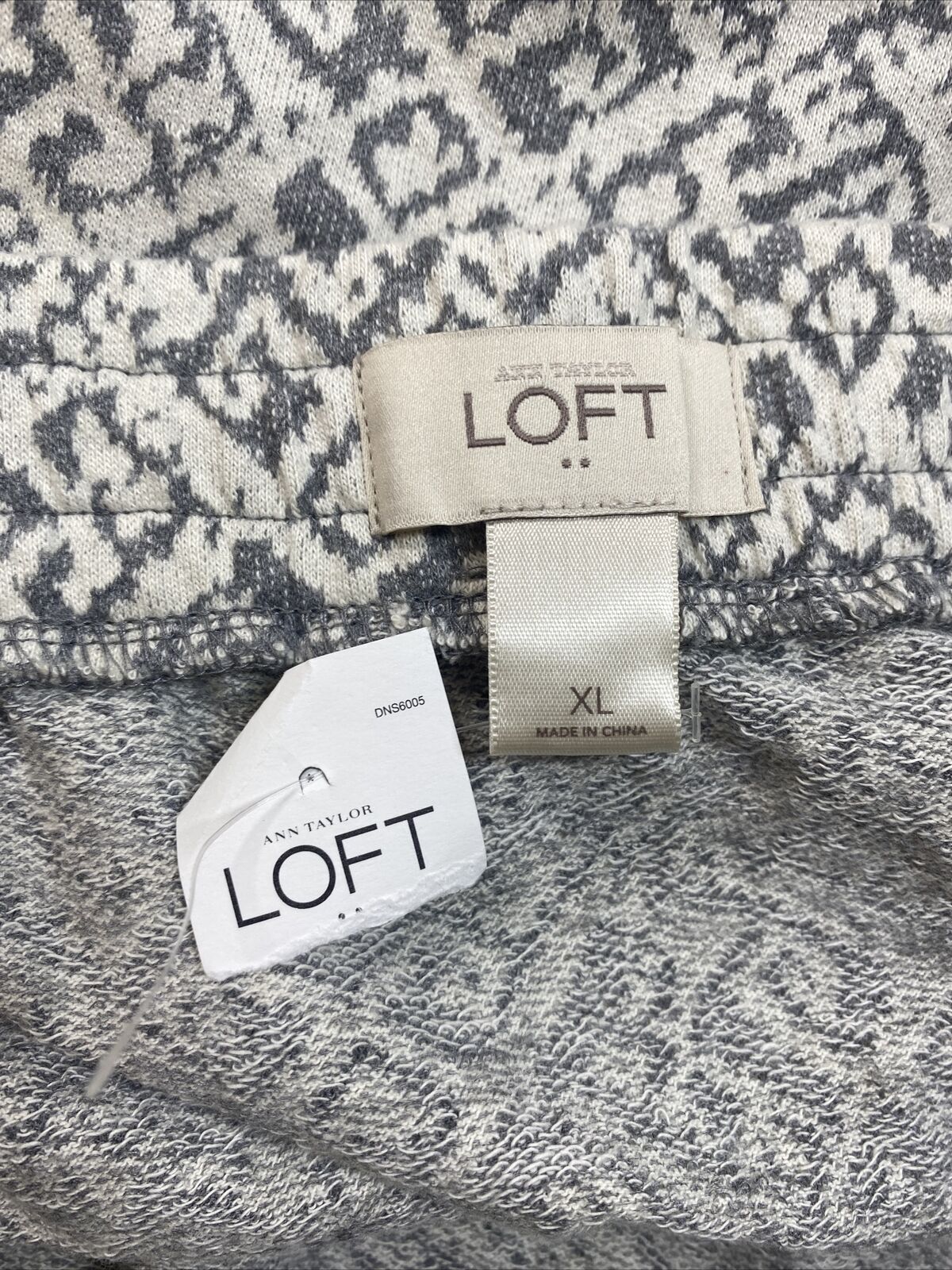 NEW LOFT Women's Gray/White Stretch Waist Pull On Straight Skirt - XL