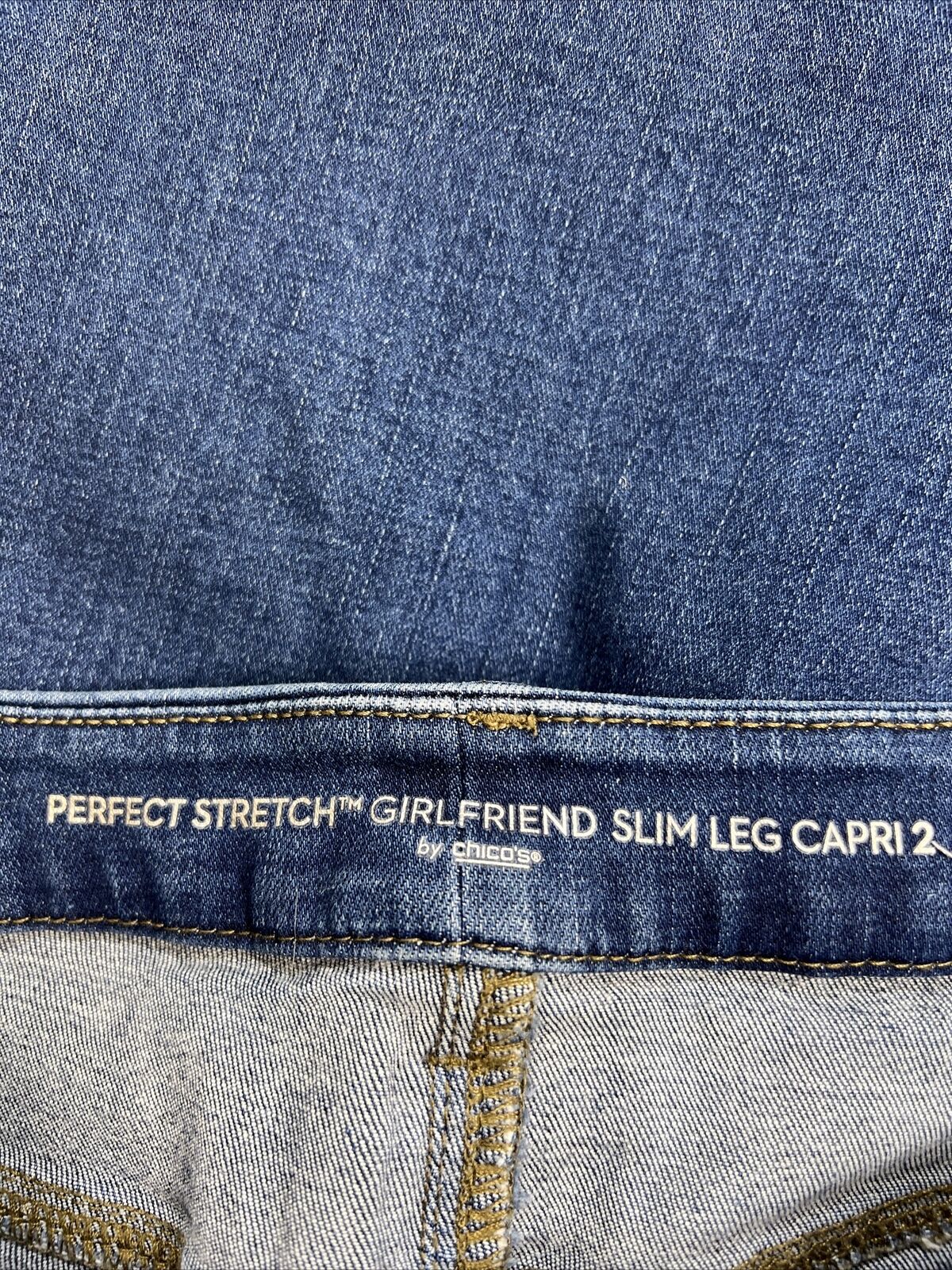 Chico's Women's Medium Wash Girlfriend Slim Leg Capri Jeans - 2/US 12