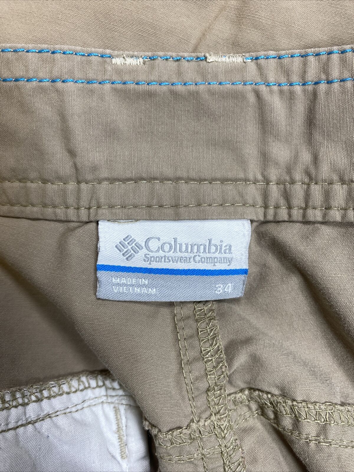 Columbia Men's Beige Cargo Lightweight Hiking Shorts - 34