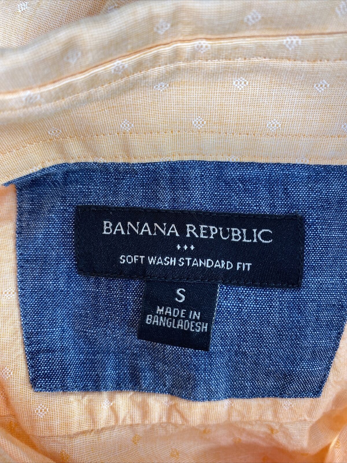 Banana Republic Men's Orange Soft Wash Standard Fit Button Up Shirt - S