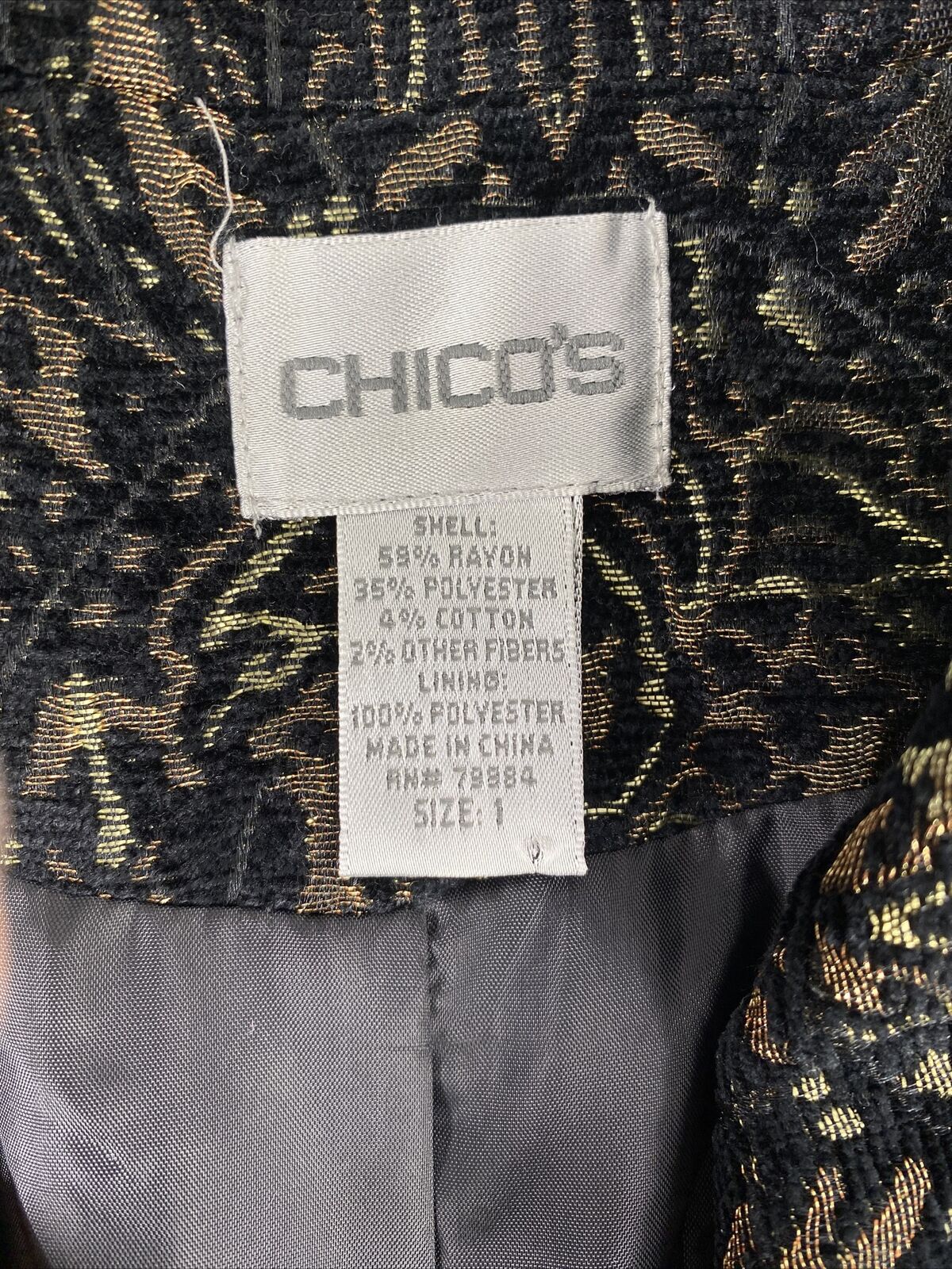 Chico's Chaqueta tipo tapiz con botones metálicos en negro y bronce para mujer - 1/M