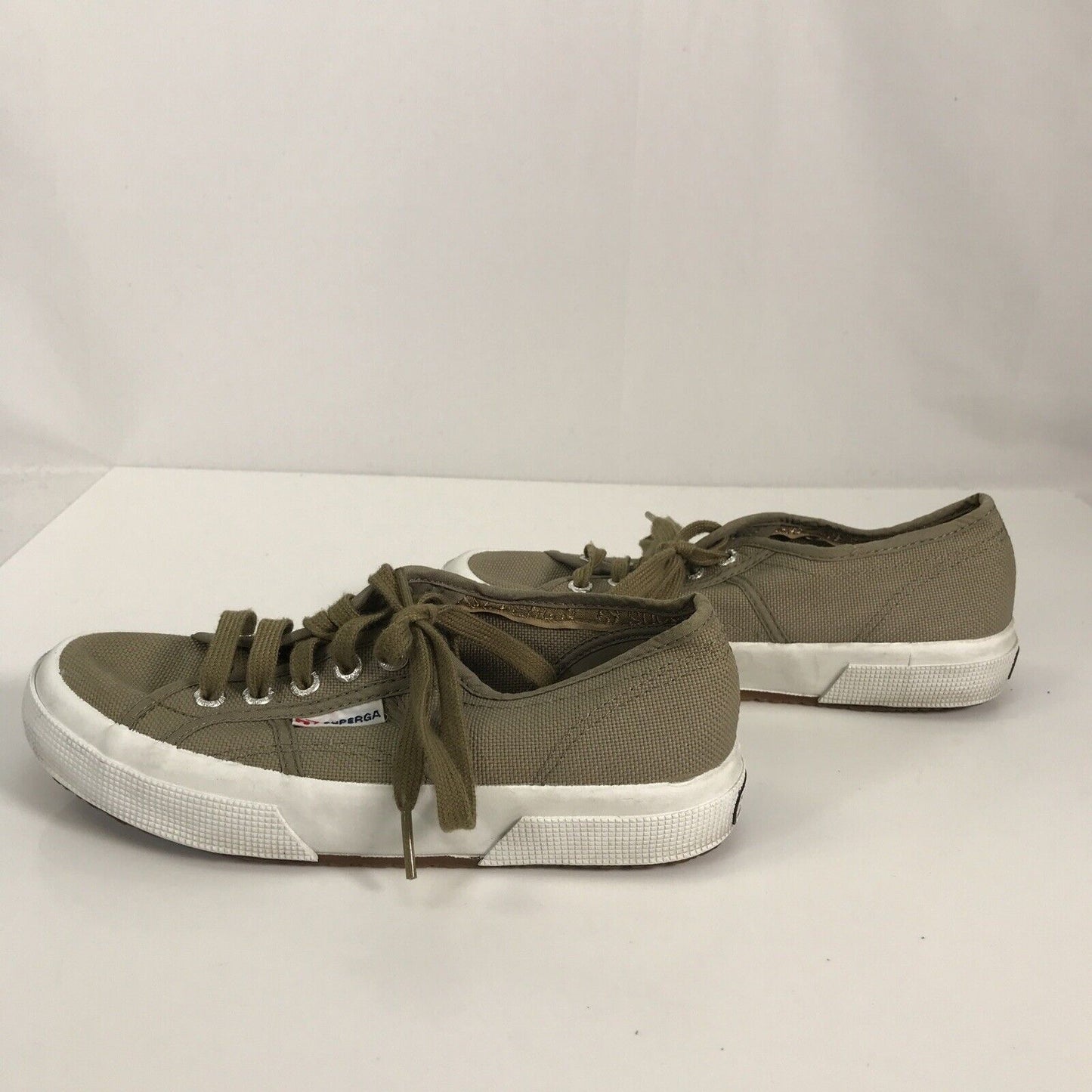 Superga Women's Green Fabric Lace Up Low Top Sneakers Sz 6
