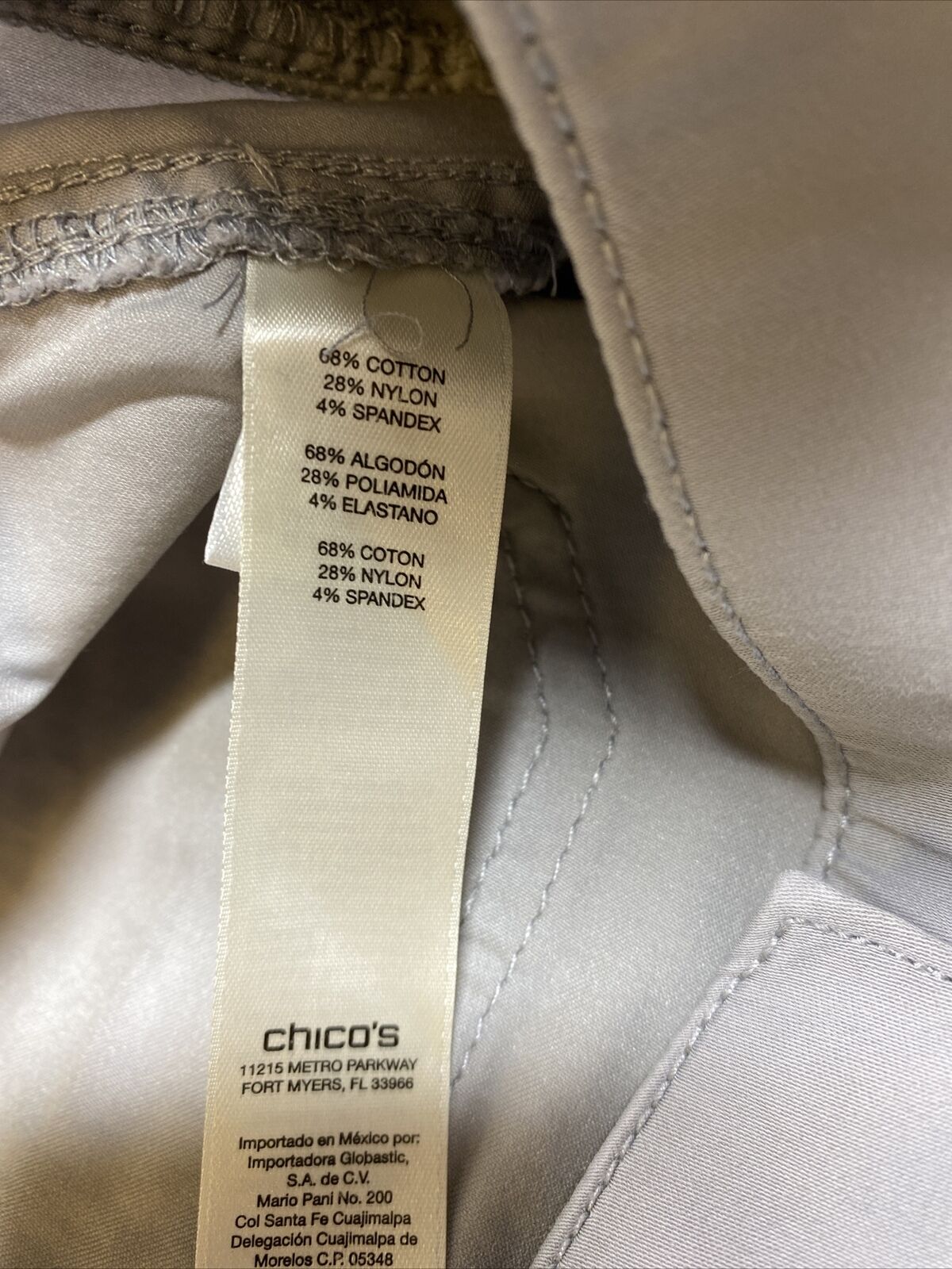 Chico's Zenergy Women's Gray Cropped Lightweight Pants - 2.5/US 14