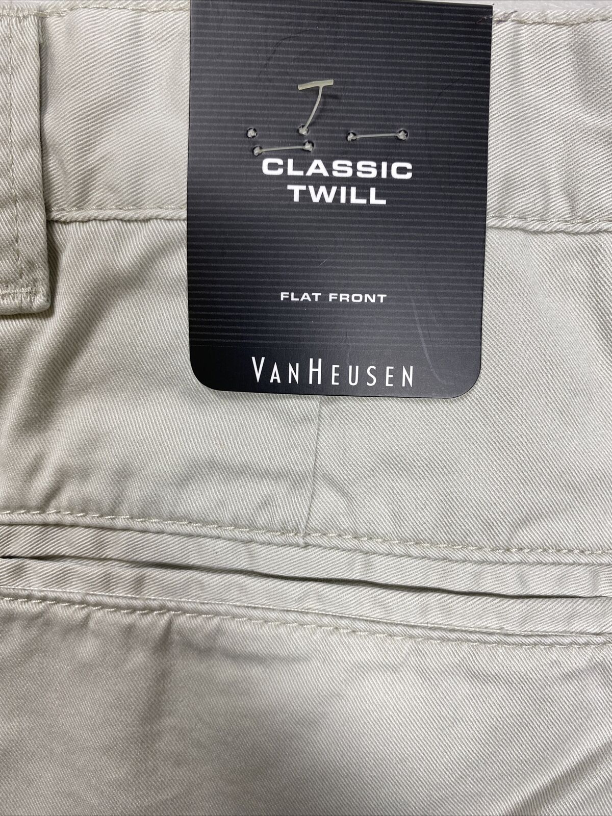 NEW Van Heusen Men's Beige Cotton Classic Twill Shorts - 34