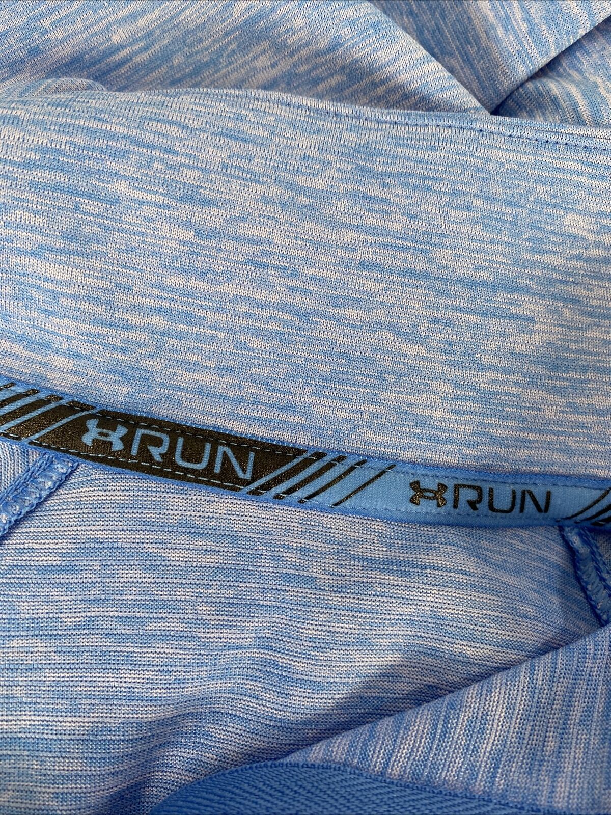 Under Armour Women's Blue Heathered Long Sleeve Running 1/2 Zip Shirt - L
