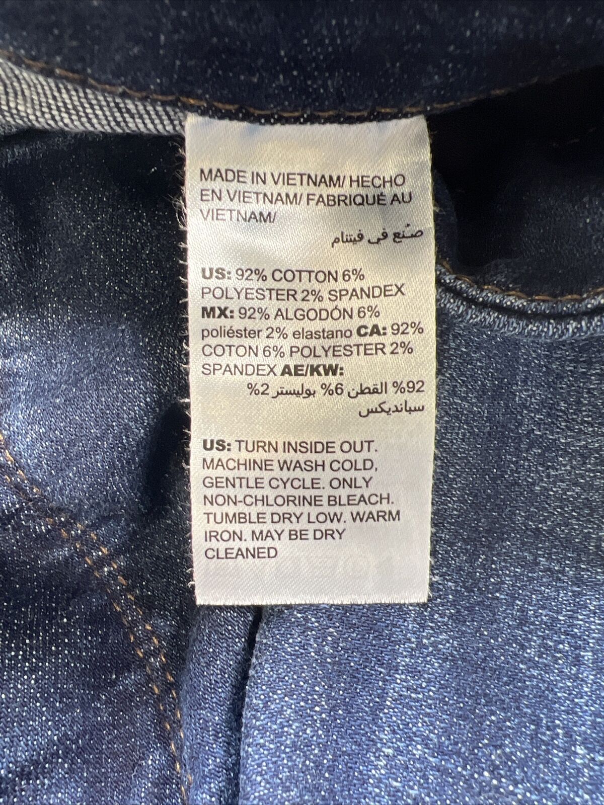 Chico's Women's Dark Wash Slimming Girlfriend Slim Crop Jeans - 0.5/US –  The Resell Club