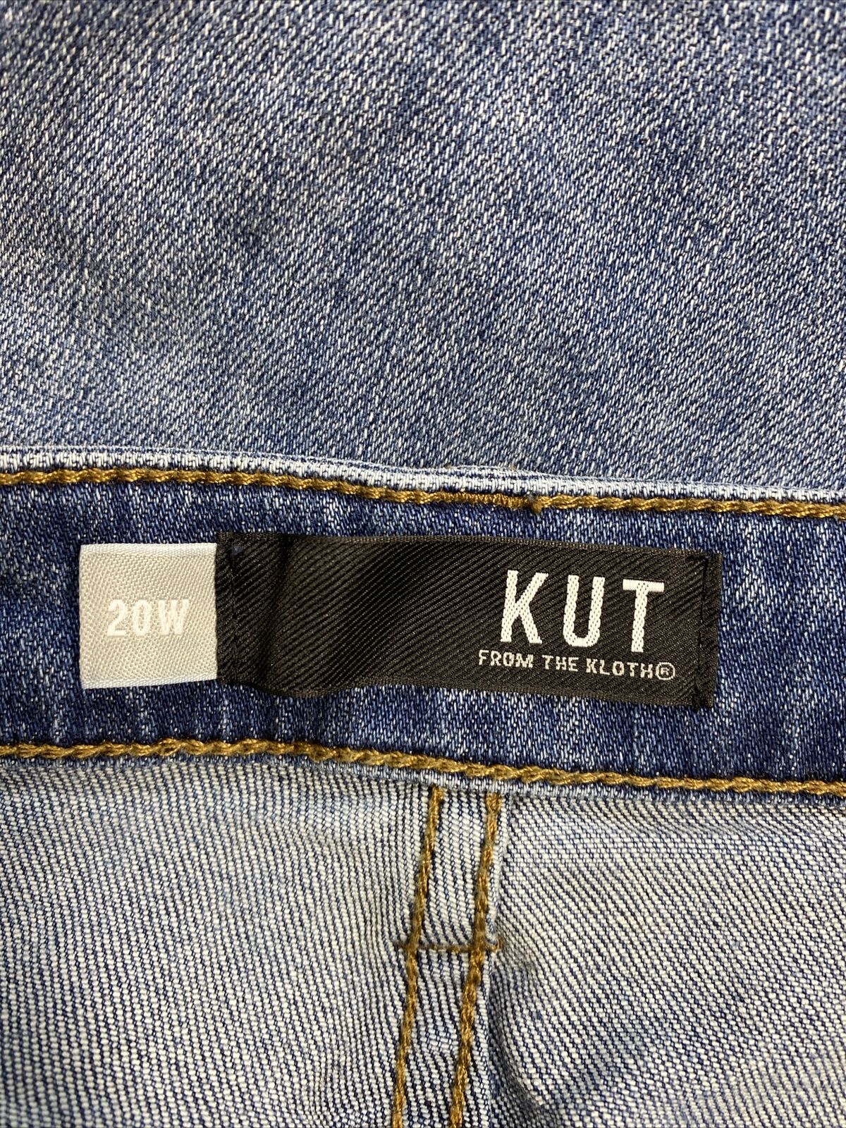 Kut from the Kloth Women's Medium Wash Stretch Jean Shorts - Plus 20W