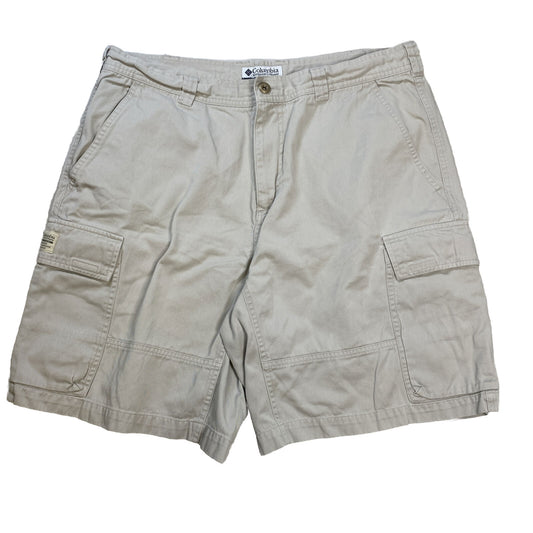 Columbia Men's Light Beige Cotton Cargo Shorts - 36