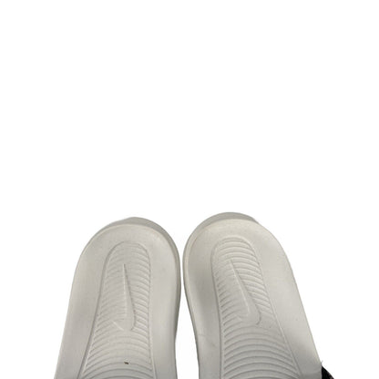 Nike Victori One - Sandalias con estampado de serpiente para mujer, color negro, CN9676