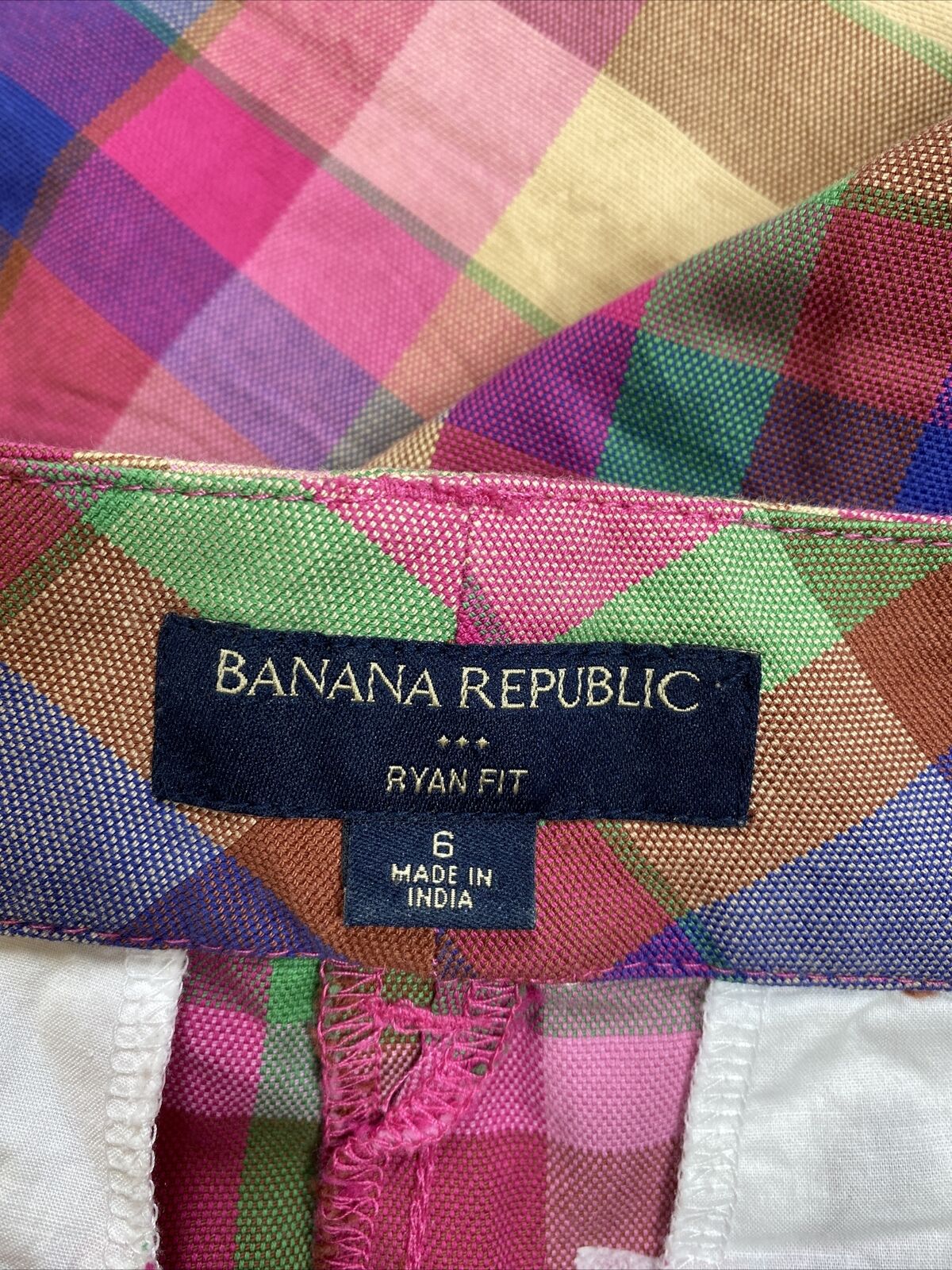 Banana Republic Women's Multi-Color Plaid Ryan Fit Shorts - 6
