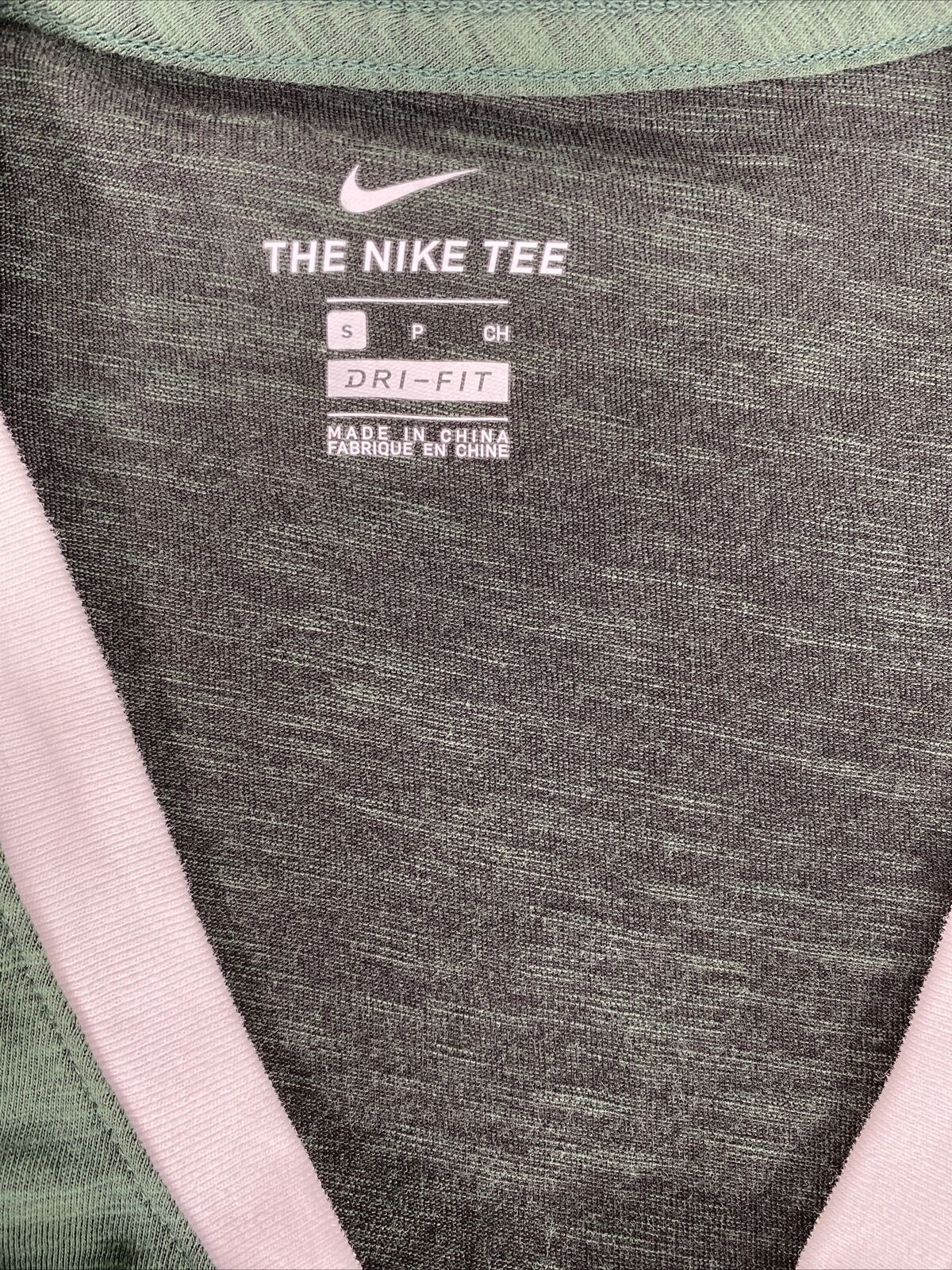 Nike Women's Green Cotton Michigan State MSU V-Neck T-Shirt - S