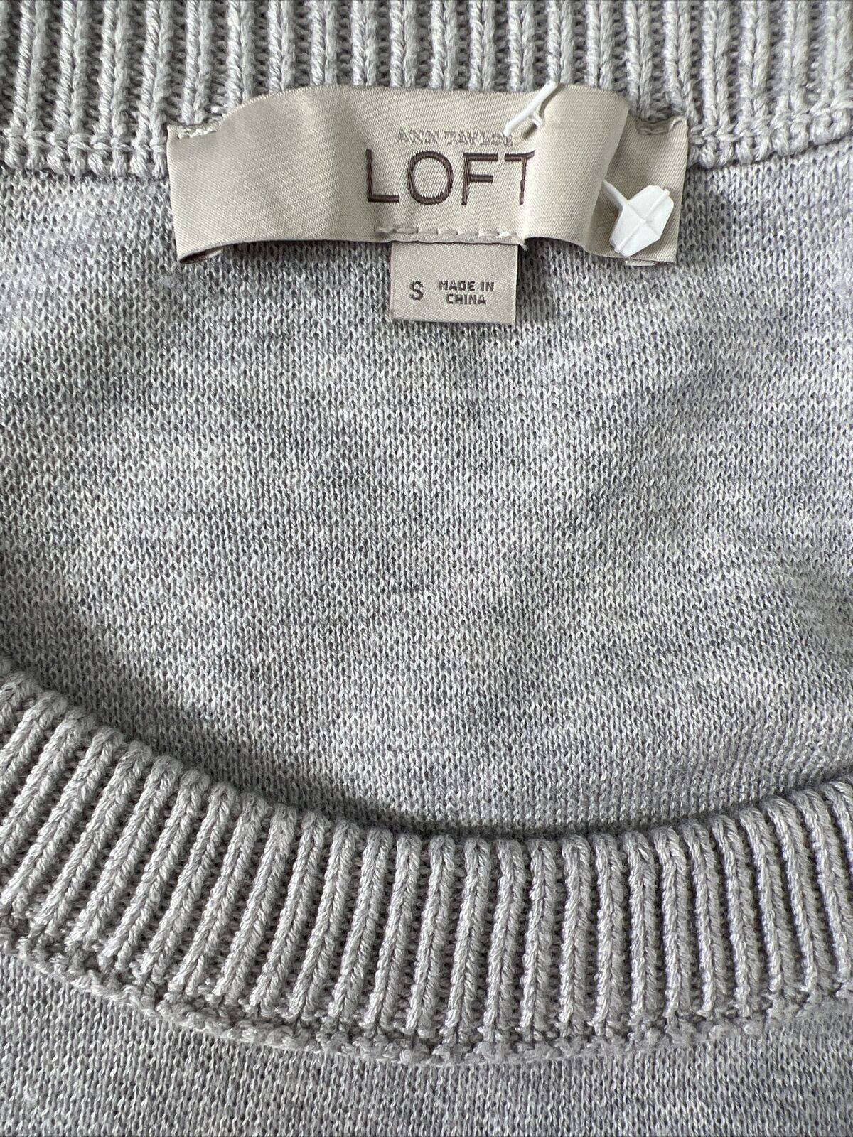 LOFT Suéter de punto gris con detalles de cuentas para mujer - S